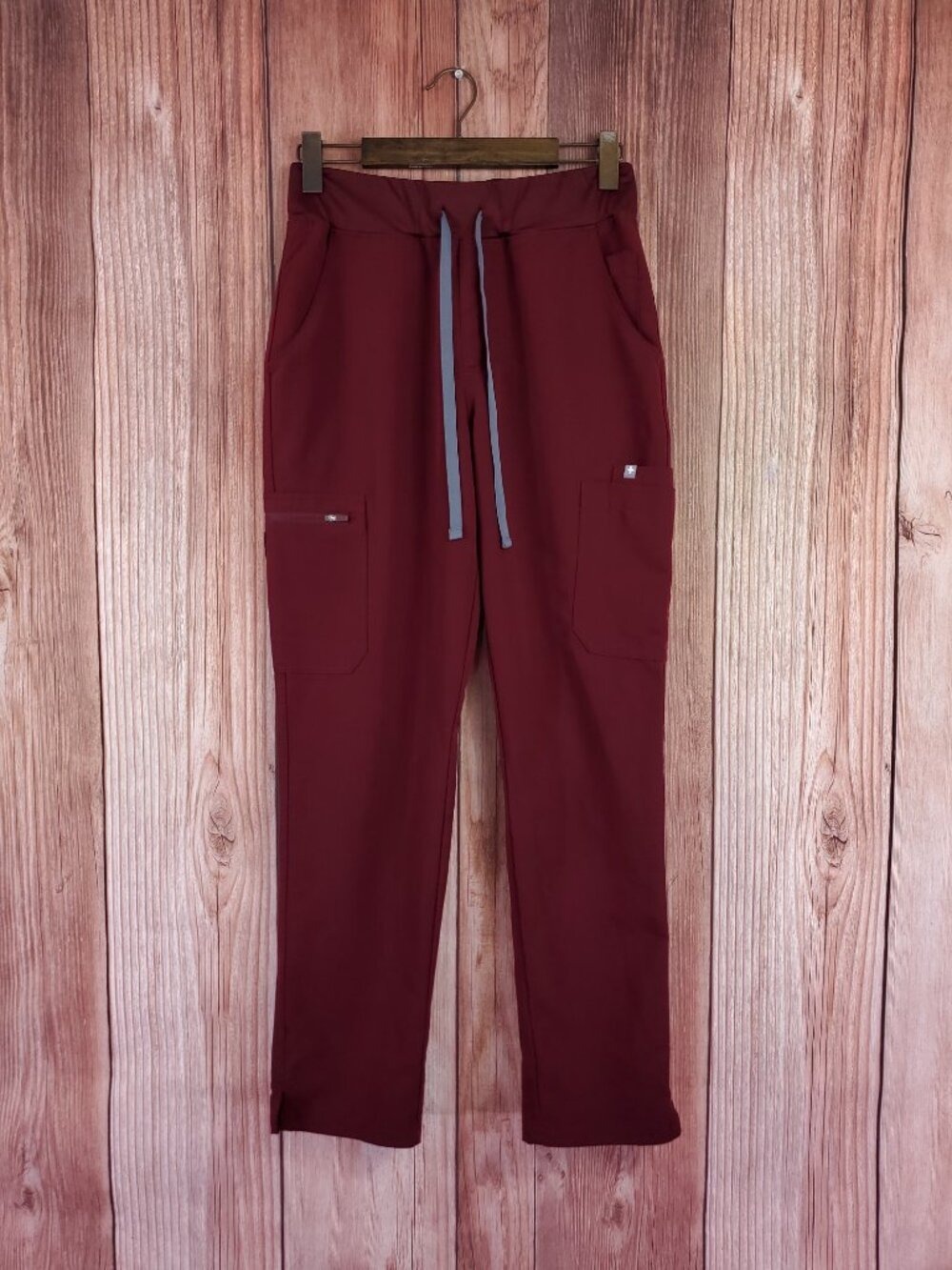 Figs Womens Medium Yola High Rise Slim Scrub Pants Burgundy PO 2444 W22SW2013